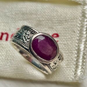 Sundance Reigning Ruby Ring! Size 6❤️